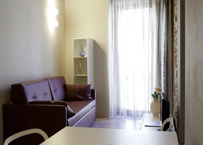 Madonna Apartment *