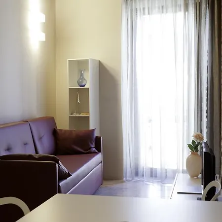 Madonna Apartment *